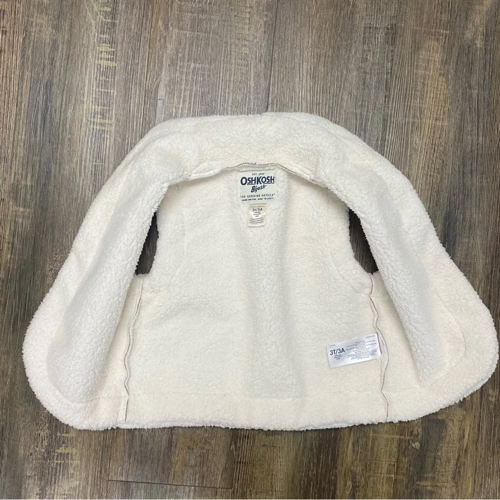 OshKosh B'gosh Kids Brown and Cream Sherpa Vest‎